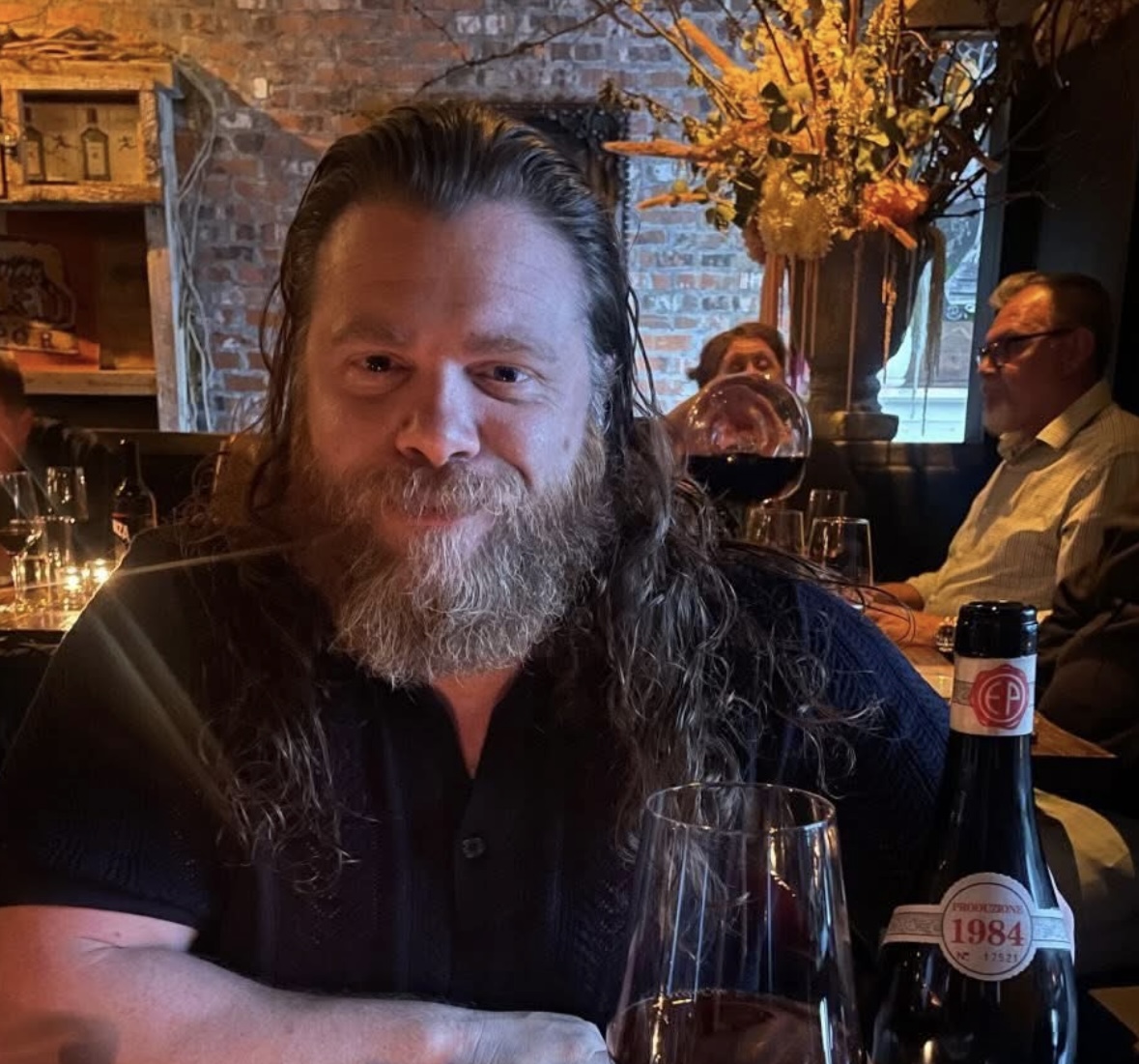 Francesco Vigorito pouring wine